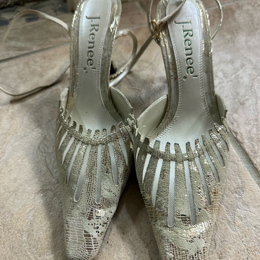 J Renee heels